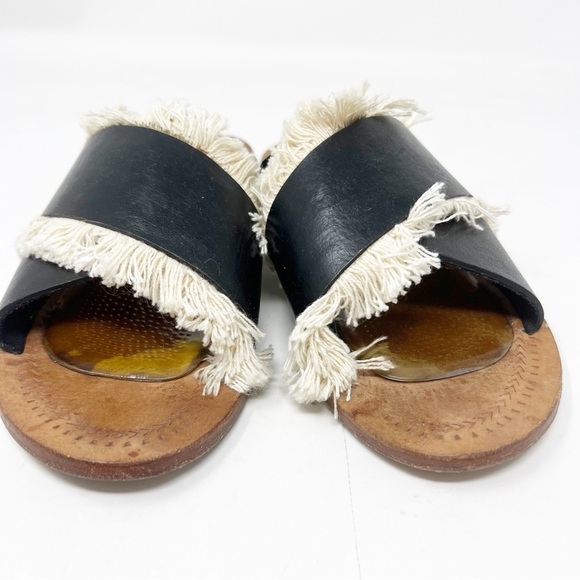 ANTIK BATIK ALBA BLACK LEATHER WITH FRINGE FLAT SLIP ON SANDALS WOMENS SZ 7 - Picture 2 of 7